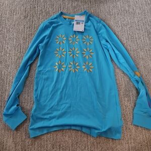 Nike kids relaxed fit long sleeve tshirt. Unisex